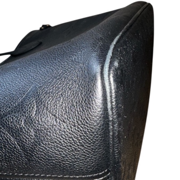 Louis Vuitton Neverfull MM Tote - Picture 12 of 16